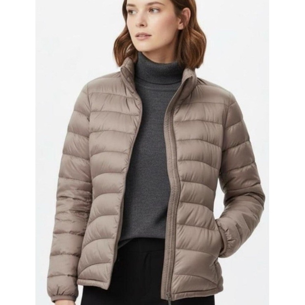 Uniqlo Ultra Light Down Packable Puffer Jacket Beige Champagne L Travel Comfort